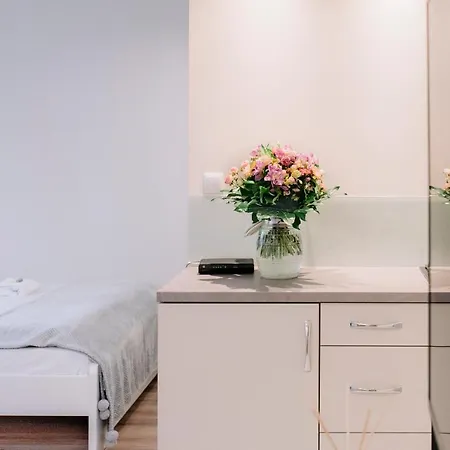 Apartel Metro Wierzbno Appartement Warschau